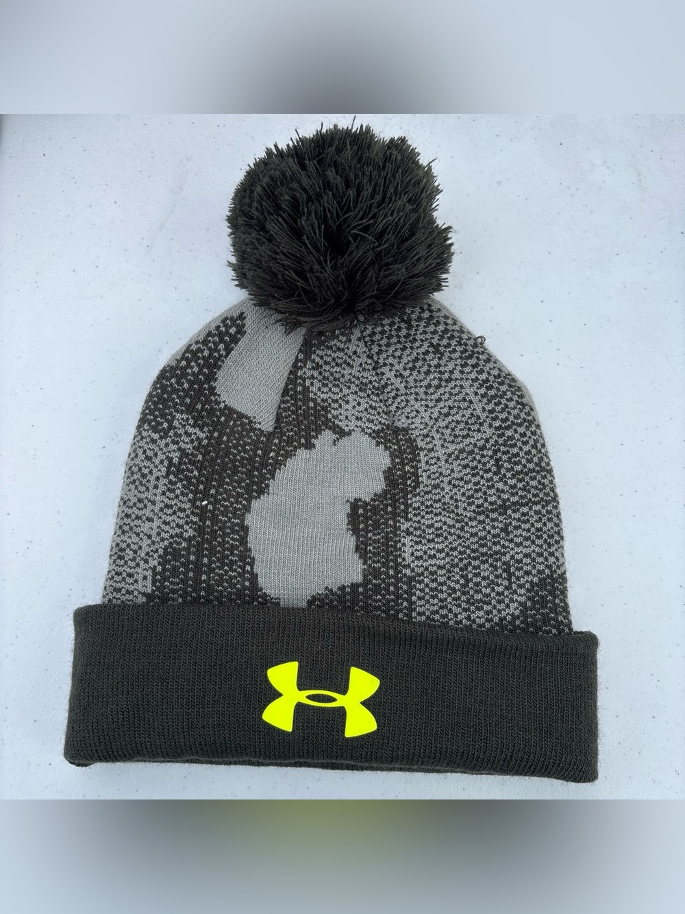 Under Armour Kids Black & Gray Pom Beanie with Neon Yellow Logo